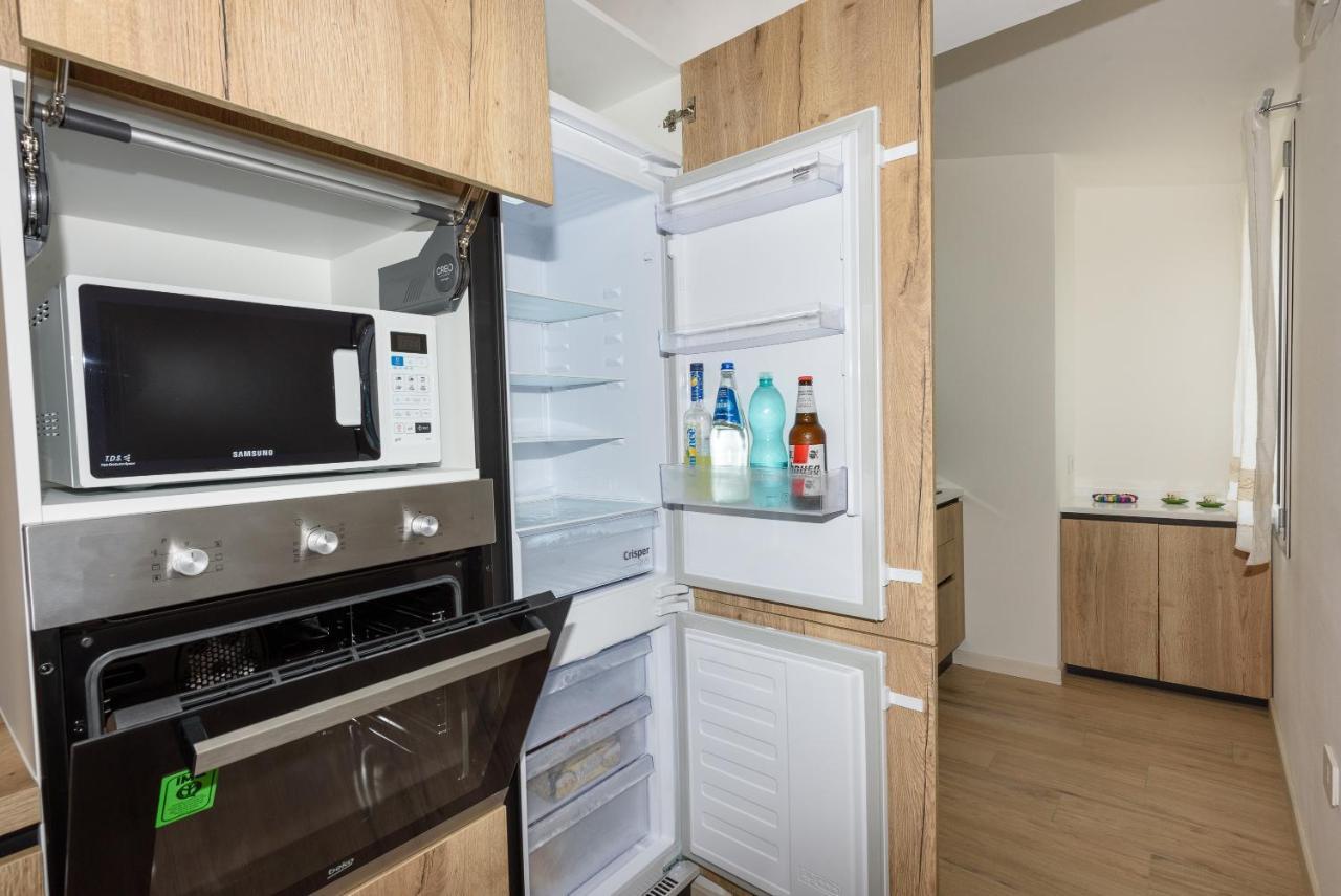 Loft Lungomare Vista Mare E Monti Apartman Àrbatax Kültér fotó