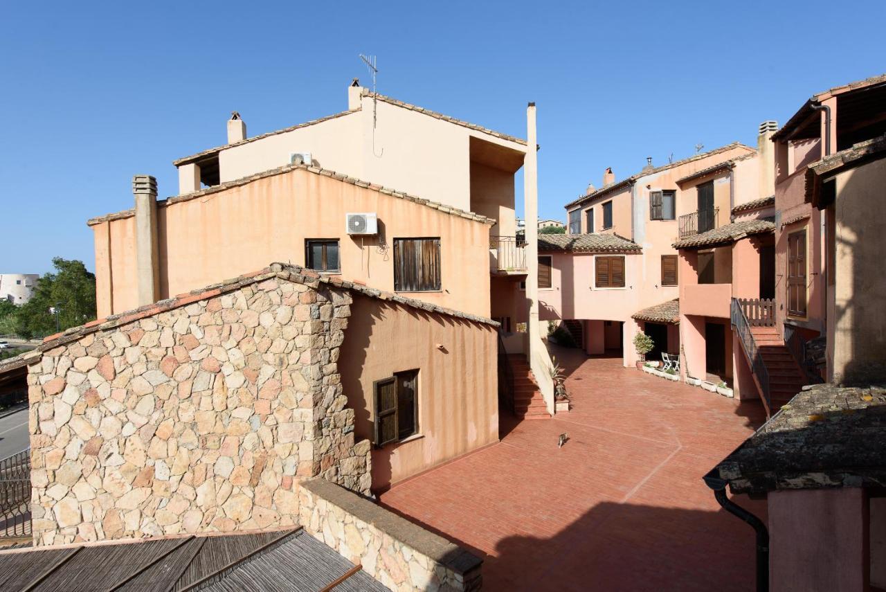 Loft Lungomare Vista Mare E Monti Apartman Àrbatax Kültér fotó